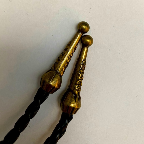 Western Cow Skull Bolo Tie - Picture 3 of 5